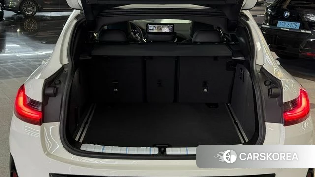 BMW X4 (G02) 2024 Белый из Кореи, фото 2