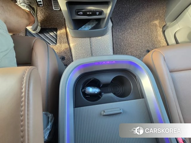 Hyundai Staria 2025 Белый из Кореи, фото 2