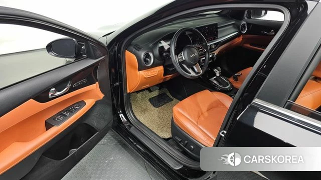 Kia The New K3 2nd generation 2021 Черный из Кореи, фото 2