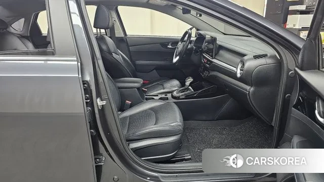 Kia The New K3 2nd generation 2021 Серый из Кореи, фото 2