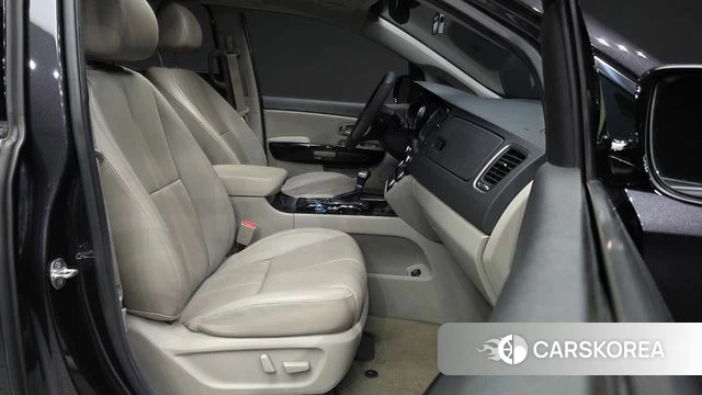 Kia The New Carnival 2018 Серый из Кореи, фото 2