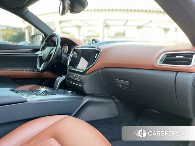 Maserati Ghibli 2021 Белый из Китая, фото 2