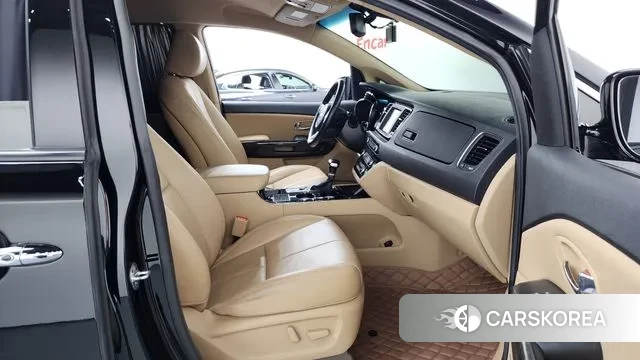 Kia The New Carnival 2020 Черный из Кореи, фото 2