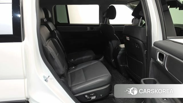Hyundai Santa Fe (MX5) 2023 Белый из Кореи, фото 2