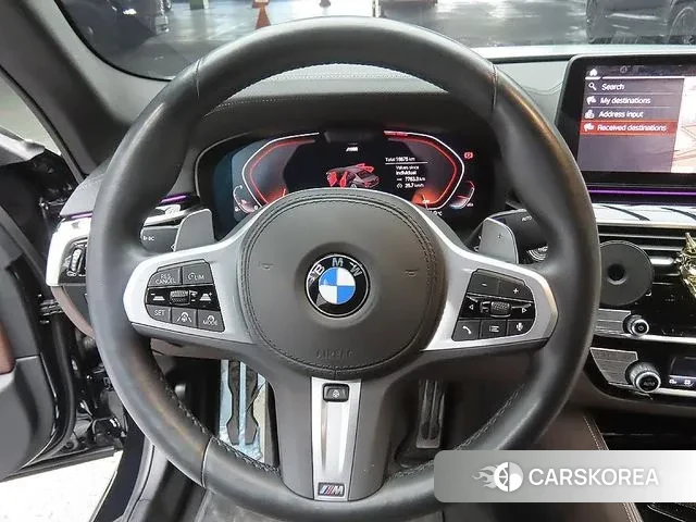 BMW 5 Series (G30) 2023 Черный из Кореи, фото 2