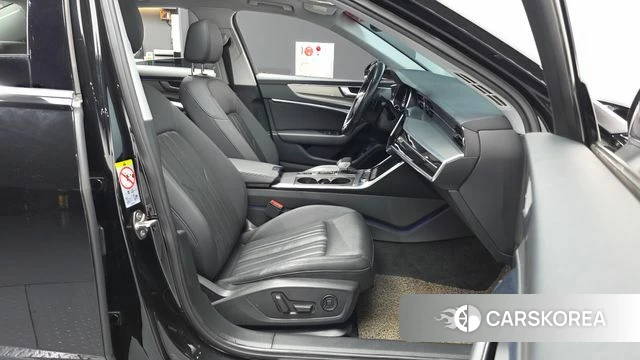 Audi A6 (C8) 2020 Черный из Кореи, фото 2