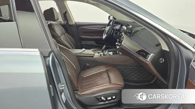 BMW 6 Series GT (G32) 2019 Серый из Кореи, фото 2