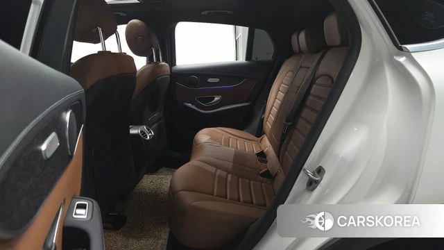 Mercedes-Benz GLC-Class X253 2023 Белый из Кореи, фото 2