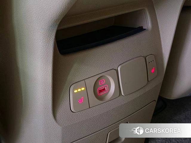 Kia The New Carnival 2019 Белый из Кореи, фото 2