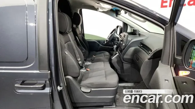 Hyundai Staria 2024 Серый из Кореи, фото 2