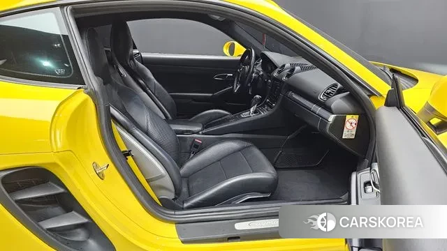 Porsche 718 Cayman 2018 Желтый из Кореи, фото 2