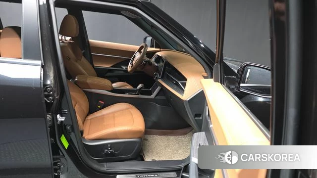 Ssangyong Torres 2023 Черный из Кореи, фото 2