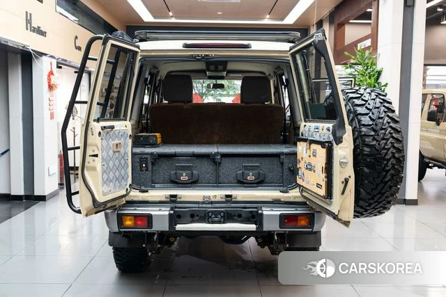Toyota Land Cruiser 70 Series 2018 Желтый из Китая, фото 2