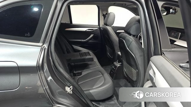 BMW X1 (F48) 2019 Серый из Кореи, фото 2