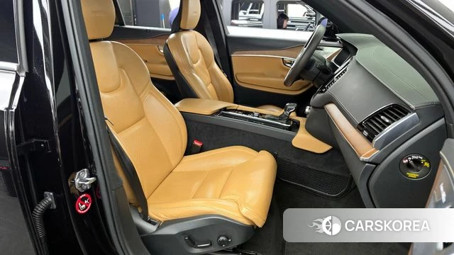 Volvo XC90 second Generation 2019 Черный из Кореи, фото 2