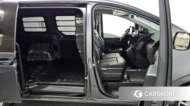 Hyundai Staria 2022 Серый из Кореи, фото 2