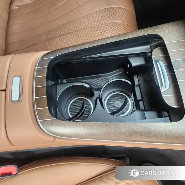 Mercedes-Benz E-Class W214 2024 Белый из Кореи, фото 2