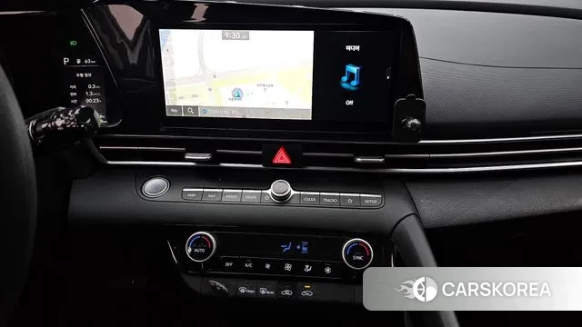 Hyundai Avante Hybrid (CN7) 2021 Белый из Кореи, фото 2