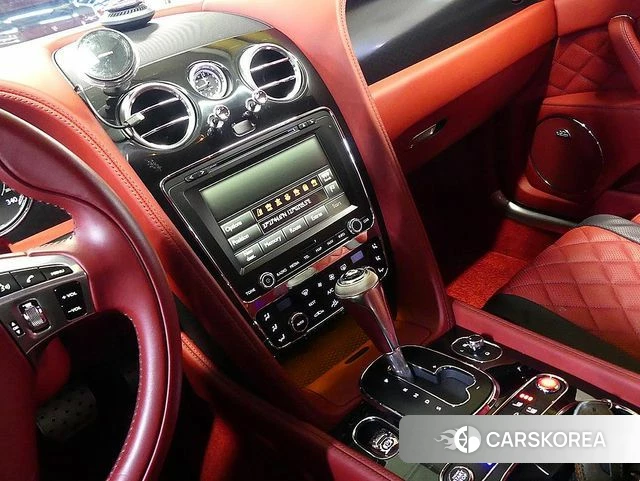 Bentley Flying Spur 2nd Generation 2018 Черный из Кореи, фото 2