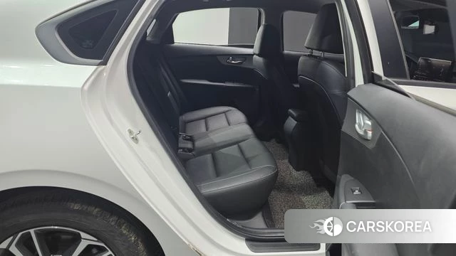 Kia The New K3 2nd generation 2022 Белый из Кореи, фото 2