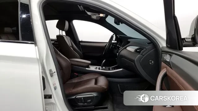 BMW X4 (F26) 2018 Белый из Кореи, фото 2