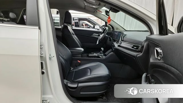 Kia Sportage 5th Generation 2022 Белый из Кореи, фото 2