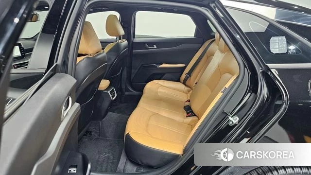 Kia K5 3rd generation 2023 Черный из Кореи, фото 2