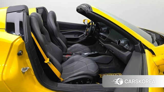 Ferrari F8 Spider 2021 Желтый из Кореи, фото 2