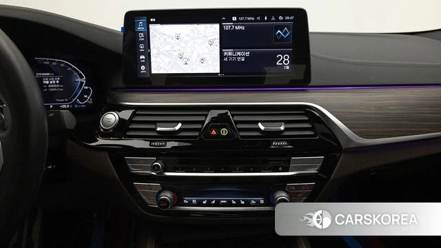 BMW 5 Series (G30) 2021 Черный из Кореи, фото 2