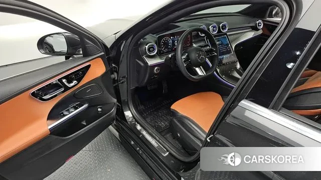 Mercedes-Benz C-Class W206 2022 Серый из Кореи, фото 2