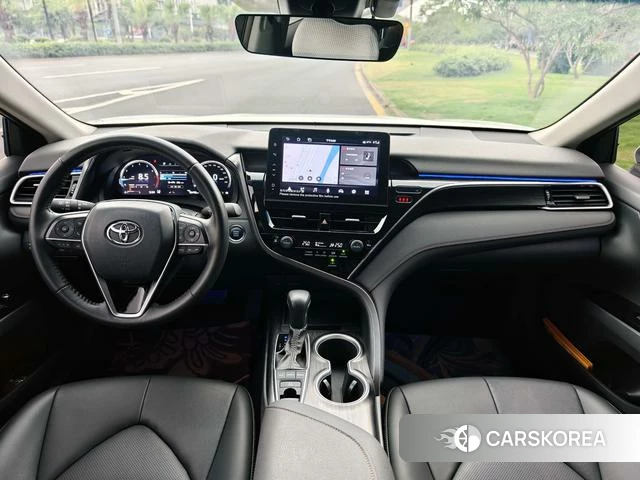 Toyota Camry 2024 Белый из Китая, фото 2