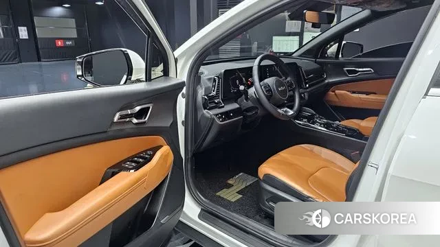 Kia Sportage 5th Generation 2022 Белый из Кореи, фото 2