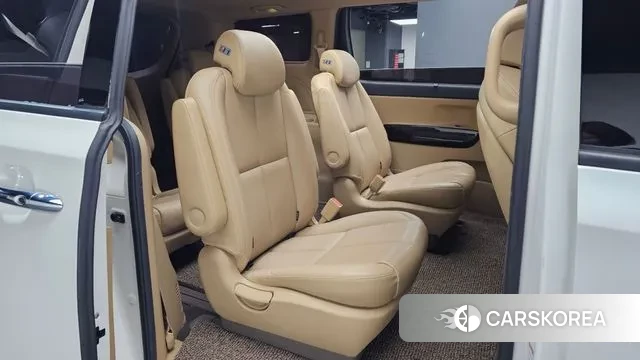 Kia The New Carnival 2019 Белый из Кореи, фото 2