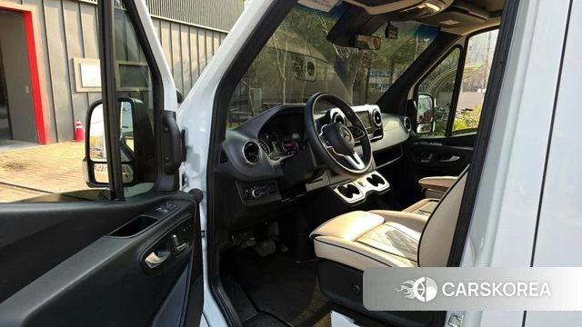 Mercedes-Benz Sprinter 2024 Белый из Кореи, фото 2