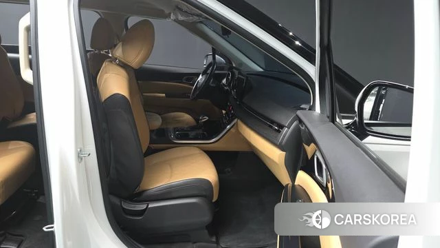Kia Carnival 4th generation 2022 Белый из Кореи, фото 2