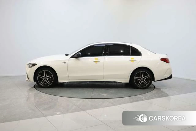 Mercedes-Benz Class C 2023 Белый из Китая, фото 2