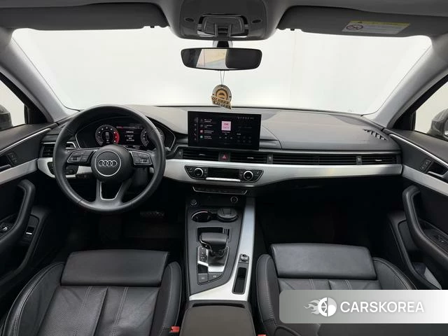 Audi A4L 2022 Темно-серый из Китая, фото 2