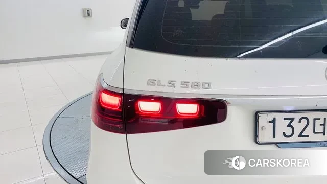 Mercedes-Benz GLS - Class X167 2024 Белый из Кореи, фото 2