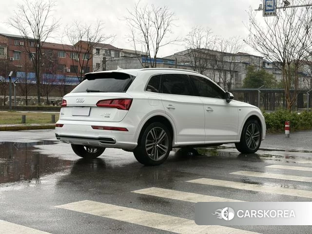 Audi Q5L 2021 Белый из Китая, фото 2