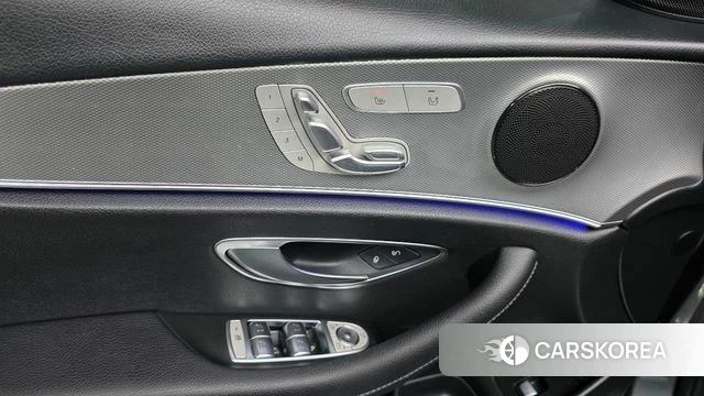 Mercedes-Benz E-Class W213 2019 Серый из Кореи, фото 2