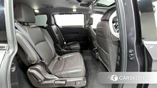 Honda Odyssey 2018 Серый из Кореи, фото 2