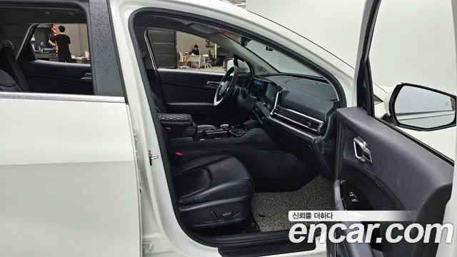 Kia Sportage 5th Generation 2022 Белый из Кореи, фото 2