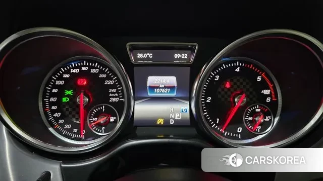 Mercedes-Benz GLE - Class W166 2018 Белый из Кореи, фото 2