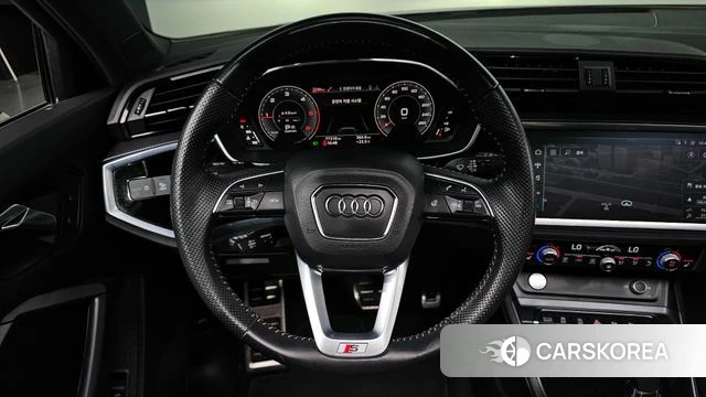 Audi Q3 (F3) 2020 Серый из Кореи, фото 2