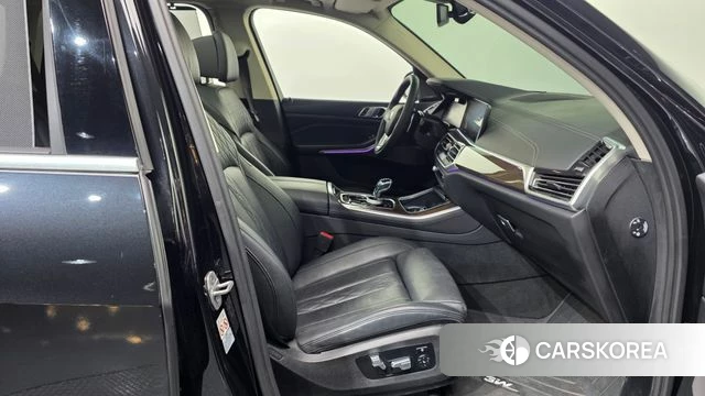 BMW X5 (G05) 2023 Черный из Кореи, фото 2