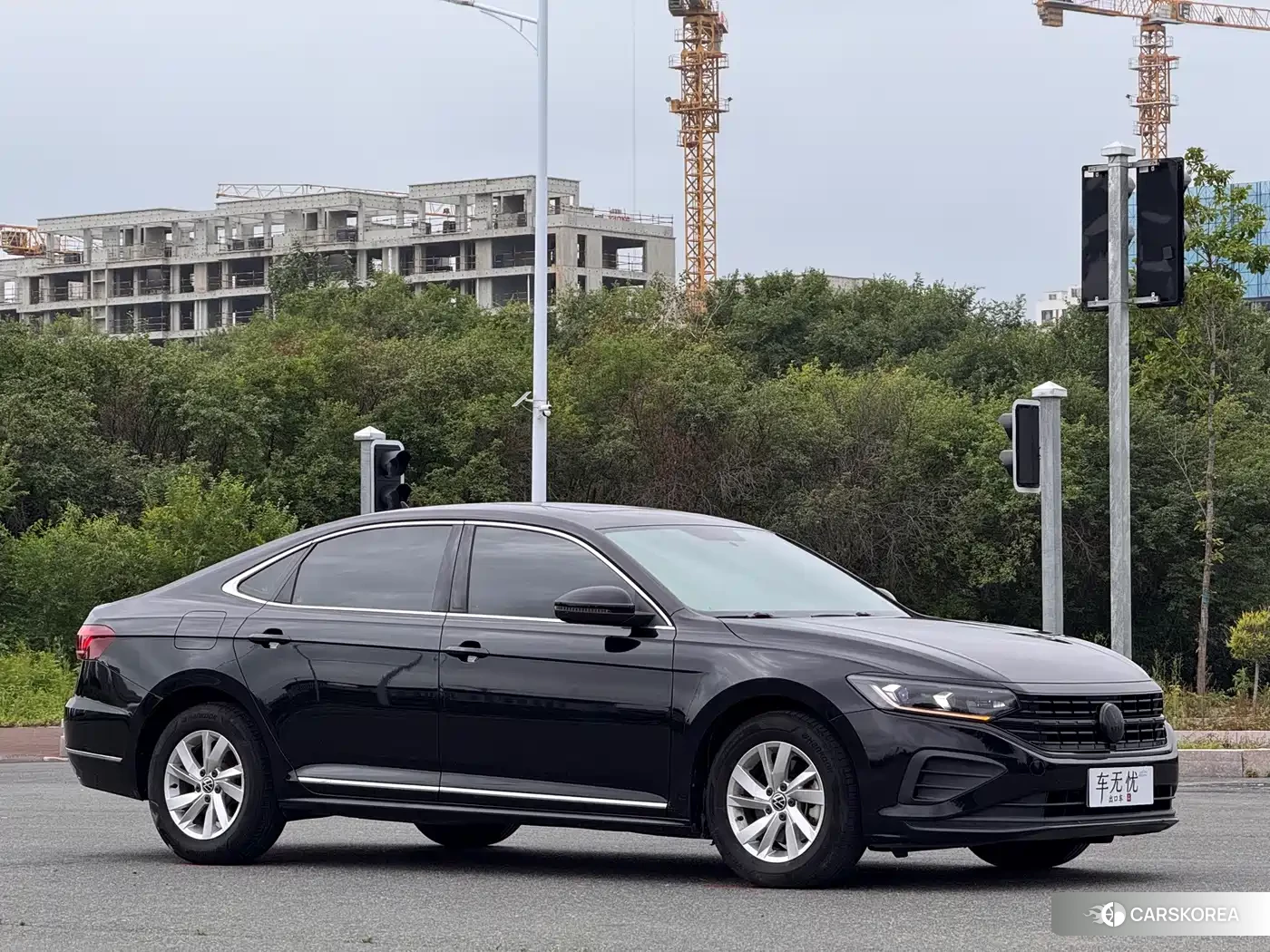 Volkswagen Passat 2023 Черный из Китая, фото 2