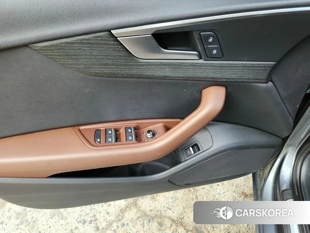 Audi A4 (B9) 2018 Серый из Кореи, фото 2