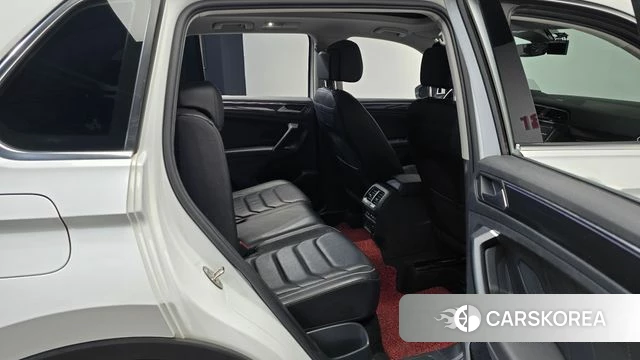 Volkswagen Tiguan second Generation 2021 Белый из Кореи, фото 2