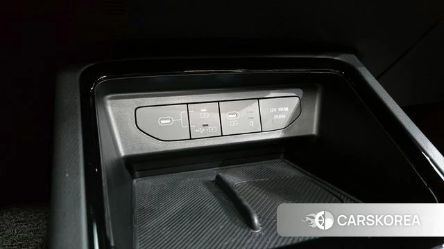 Kia The New K5 3rd generation 2024 Белый из Кореи, фото 2