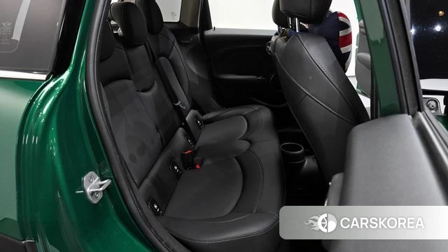 Mini Cooper 2021 Зеленый из Кореи, фото 2